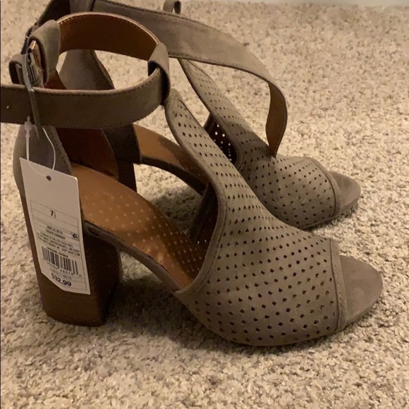 Block heels - Picture 2 of 6